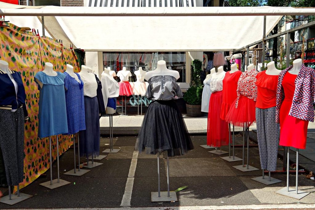Damesmode in Leeuwarden: modecollectie met klassieke en trendy stijlen in deze Nederlandse stad